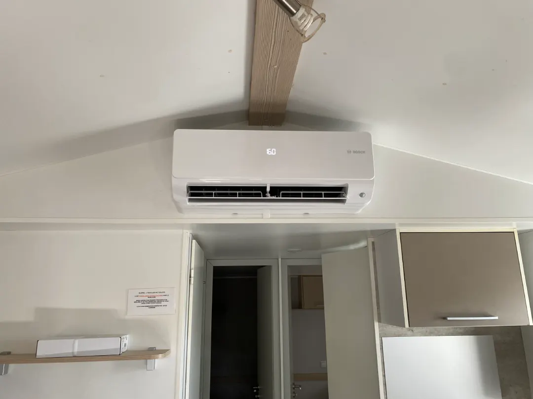 Unité intérieure Bosch installée dans un mobil-home