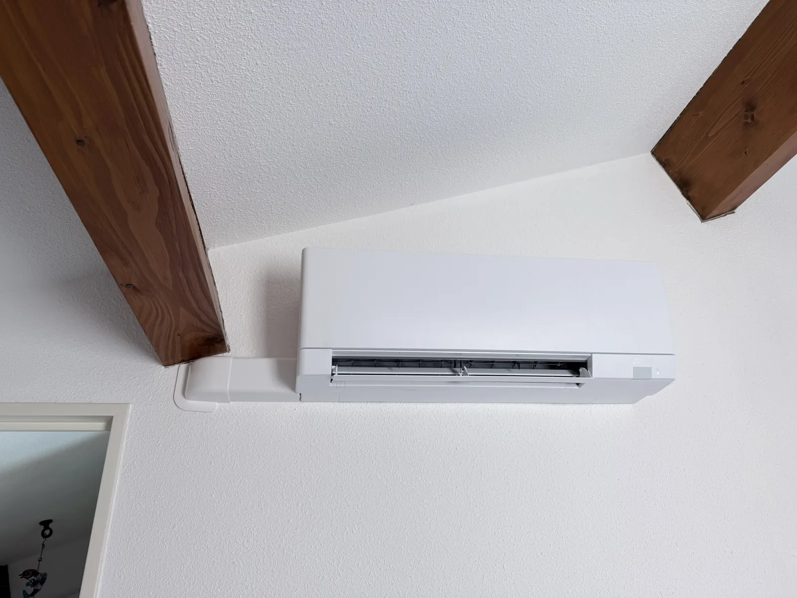 Climatisation sous pente avec volet ouvert